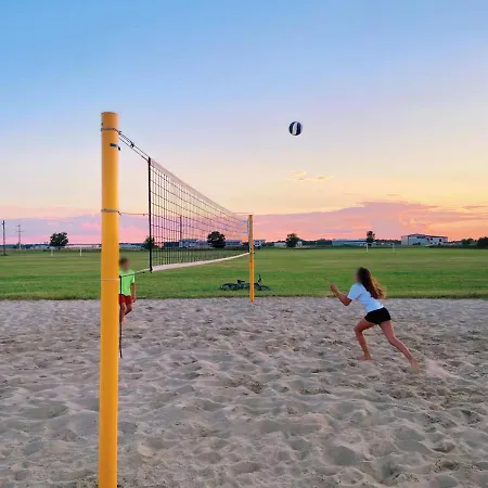 Elegant 1-bedroom Flat With Balcony Near Βρότσλαβ