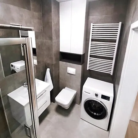 아파트 Elegant 1-bedroom Flat With Balcony Near Dobrzykowice